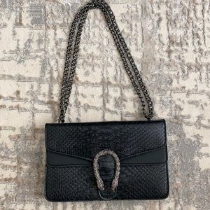 Black purse (Gucci style)